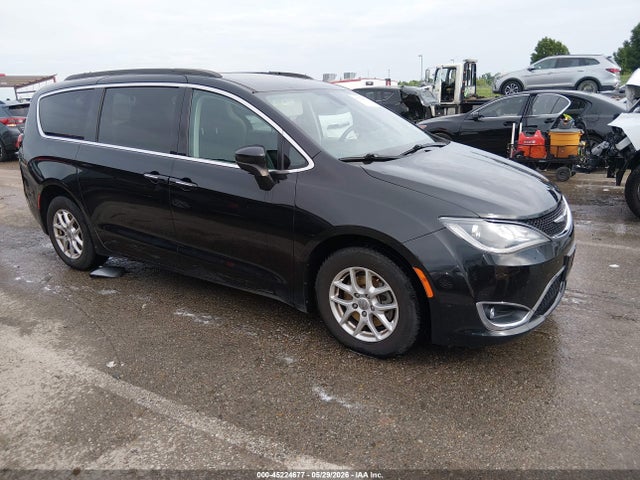 2017 CHRYSLER PACIFICA TOURING - 1