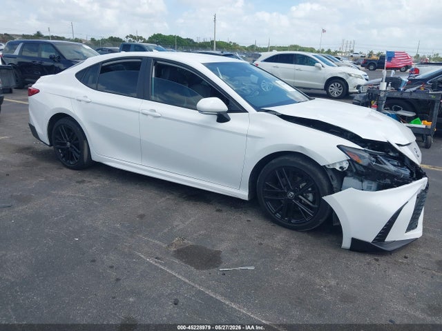 2025 TOYOTA CAMRY SE - 1
