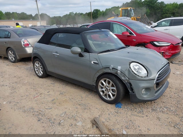 2016 MINI CONVERTIBLE COOPER - 1