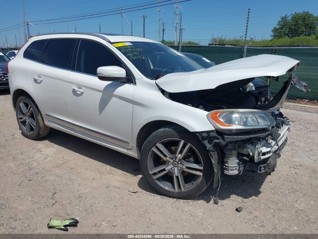 2017 VOLVO XC60 T5 - 1