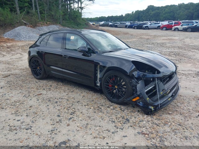 2026 PORSCHE MACAN GTS - 1
