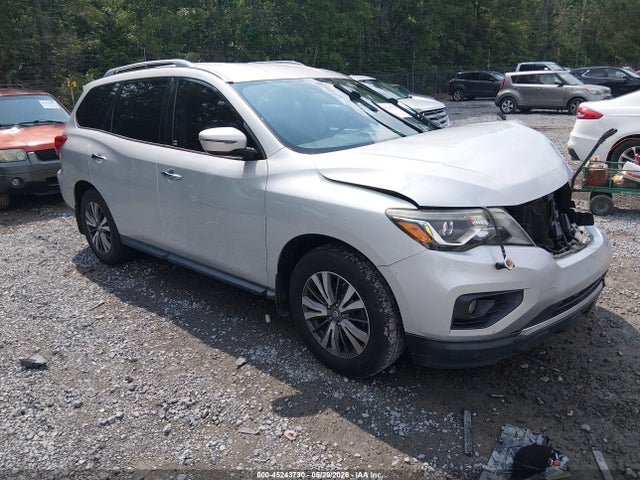 2017 NISSAN PATHFINDER SV - 1