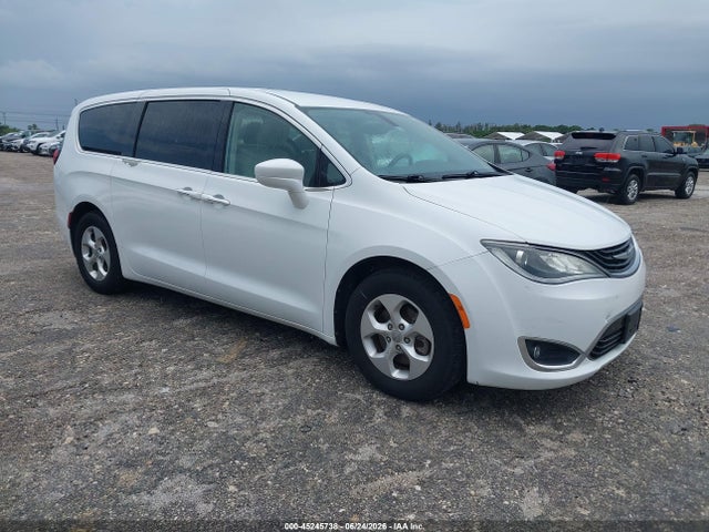 2018 CHRYSLER PACIFICA HYBRID TOURING PLUS - 1