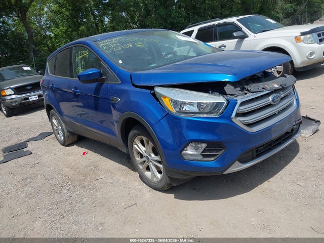 2017 FORD ESCAPE SE - 1