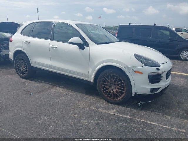 2017 PORSCHE CAYENNE PLATINUM - 1