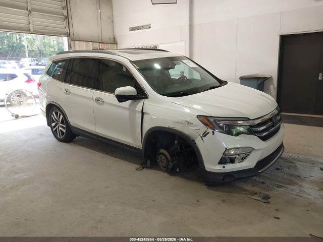 2017 HONDA PILOT TOURING - 1