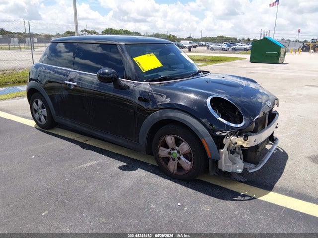 2015 MINI HARDTOP COOPER - 1
