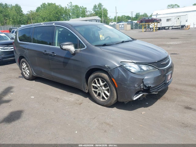 2018 CHRYSLER PACIFICA LX - 1