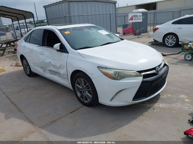 2017 TOYOTA CAMRY SE - 1