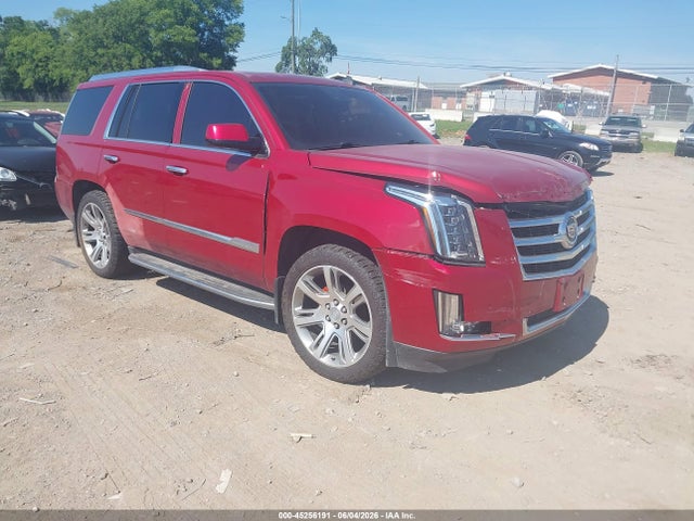 2015 CADILLAC ESCALADE LUXURY - 1