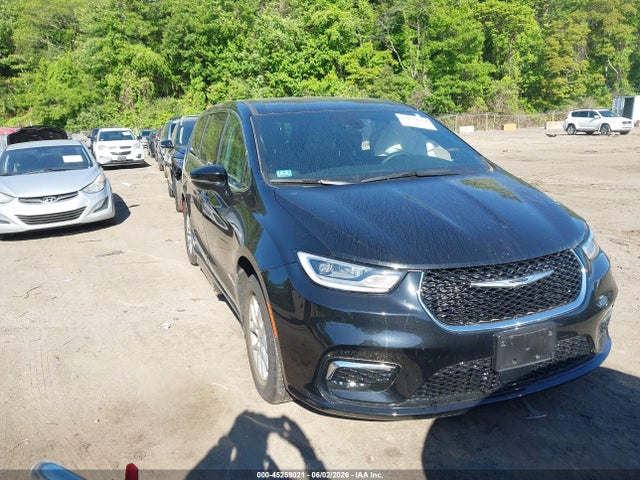 2024 CHRYSLER PACIFICA TOURING - 1