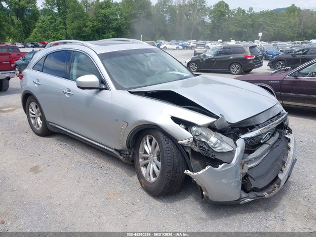 2017 INFINITI QX70 - 1
