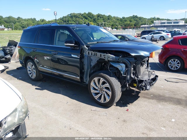 2024 LINCOLN NAVIGATOR PREMIERE - 1