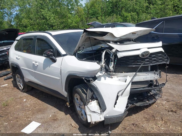 2019 TOYOTA RAV4 XLE - 1