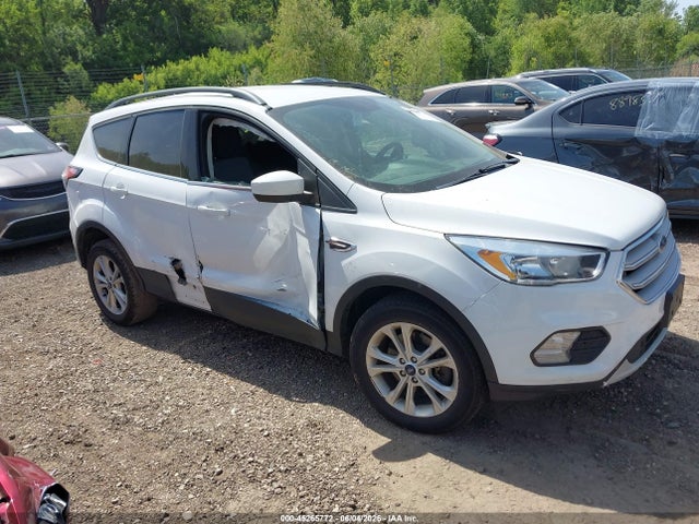 2018 FORD ESCAPE SE - 1