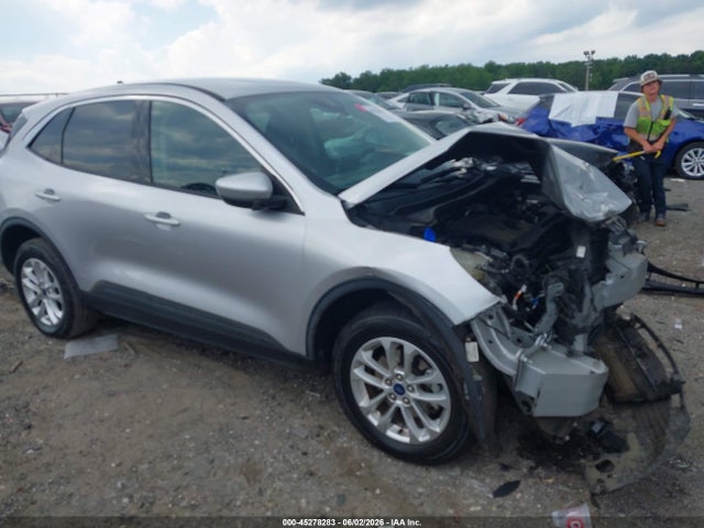 2020 FORD ESCAPE SE - 1