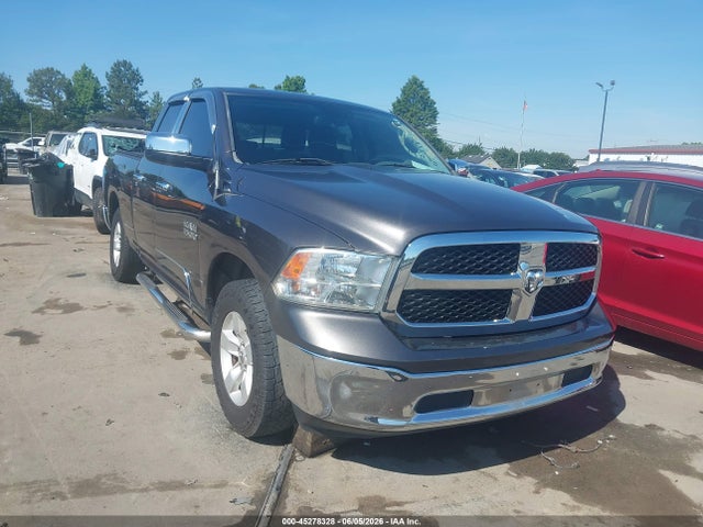 2016 RAM 1500 SLT - 1