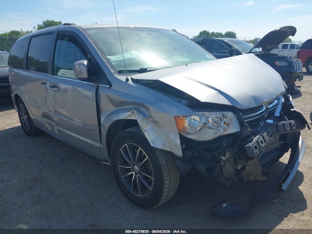 2017 DODGE GRAND CARAVAN SXT - 1