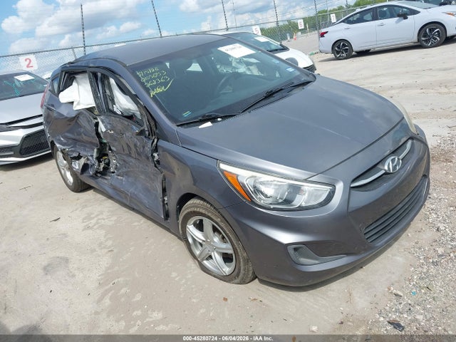 2016 HYUNDAI ACCENT SE - 1
