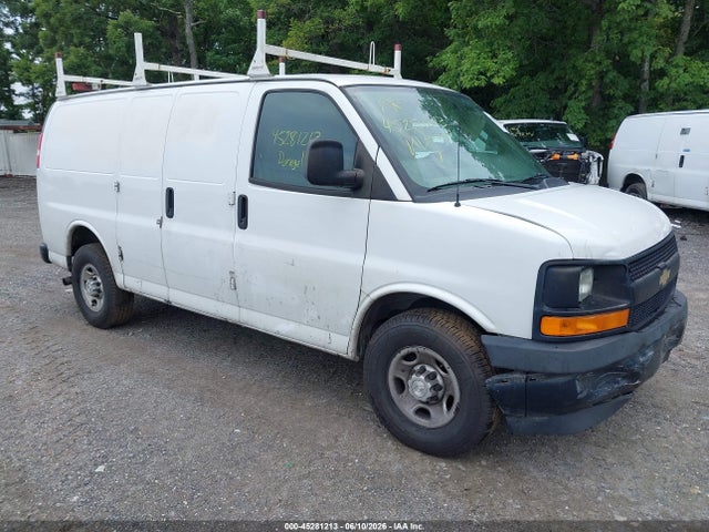 2017 CHEVROLET EXPRESS 3500 WORK VAN - 1