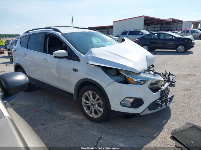 2017 FORD ESCAPE SE - 1
