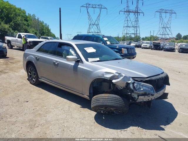 2018 CHRYSLER 300 - 1