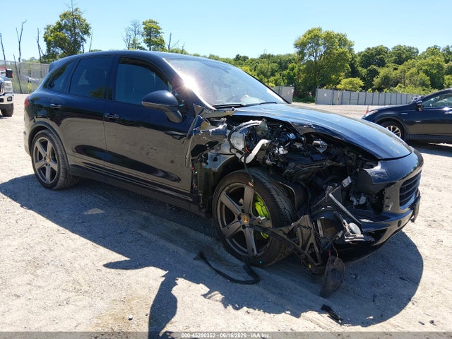 2017 PORSCHE CAYENNE E-HYBRID - 1