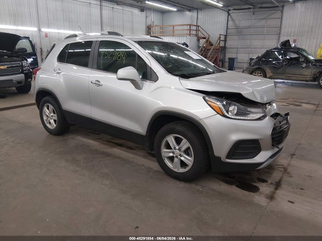 2019 CHEVROLET TRAX LT - 1