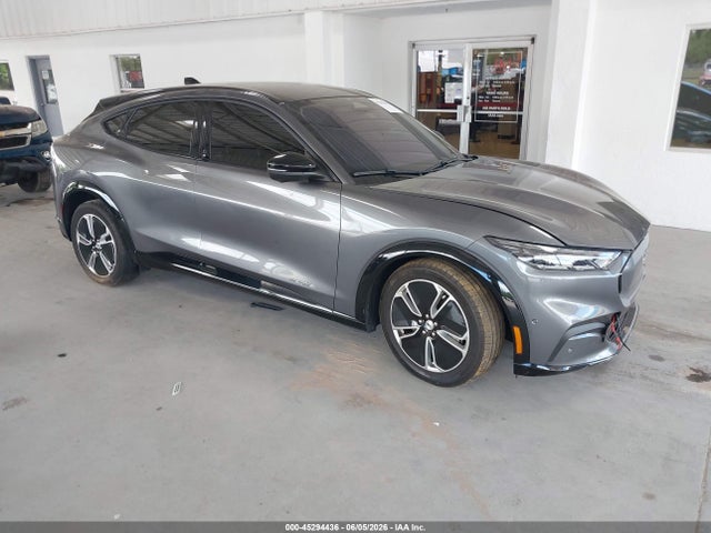 2023 FORD MUSTANG MACH-E PREMIUM - 1