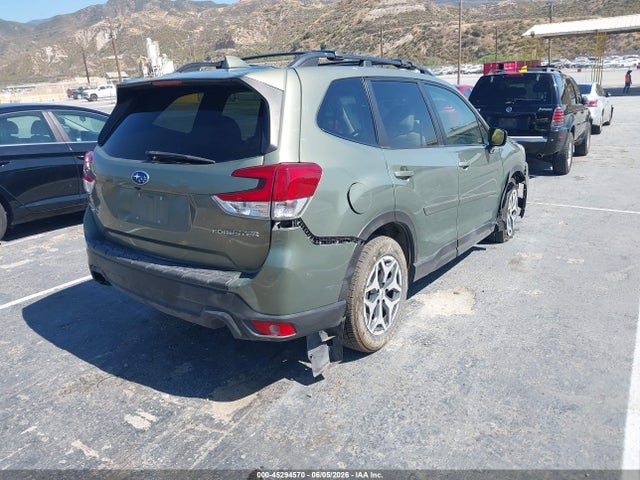2019 SUBARU FORESTER PREMIUM - 1