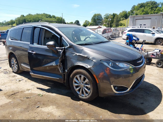 2017 CHRYSLER PACIFICA TOURING-L - 1