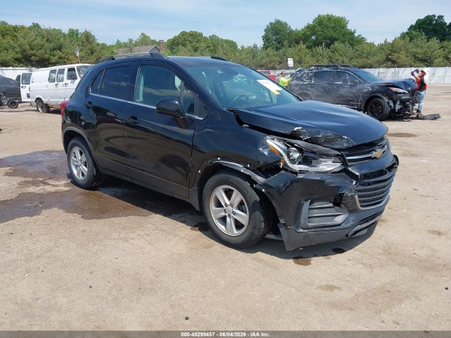 2019 CHEVROLET TRAX LT - 1