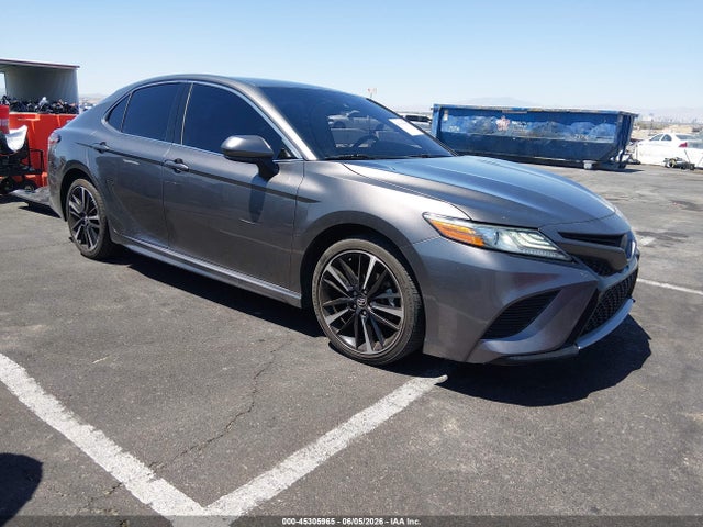 2019 TOYOTA CAMRY XSE - 1
