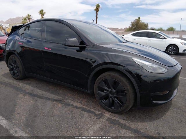 2025 TESLA MODEL Y - 1