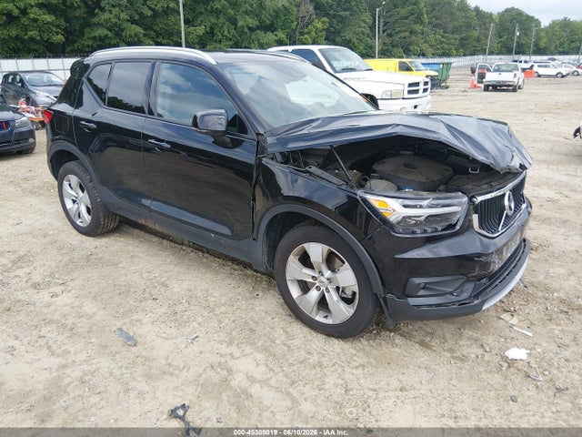 2021 VOLVO XC40 T5 - 1