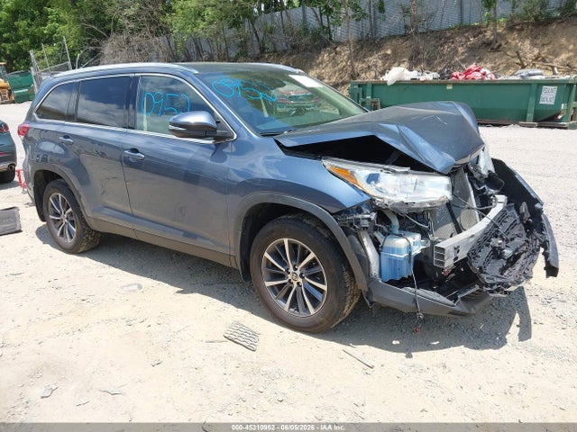 2019 TOYOTA HIGHLANDER XLE - 1