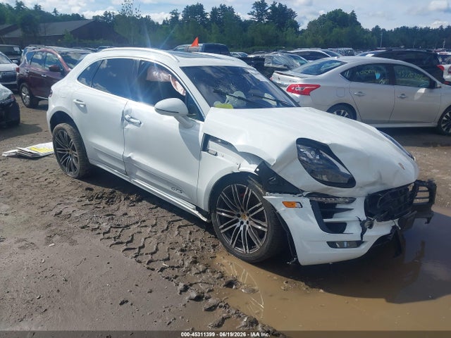 2018 PORSCHE MACAN GTS - 1