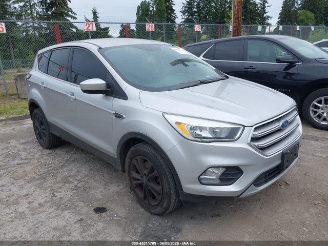 2017 FORD ESCAPE SE - 1