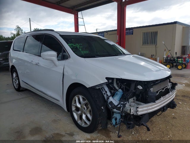 2020 CHRYSLER PACIFICA TOURING L PLUS - 1