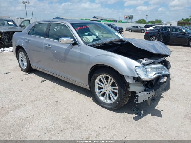 2016 CHRYSLER 300C - 1