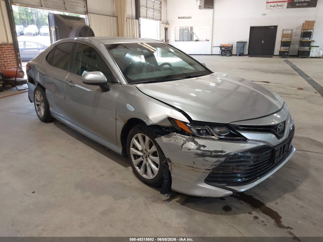 2018 TOYOTA CAMRY LE - 1