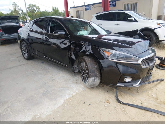 2017 KIA CADENZA PREMIUM - 1