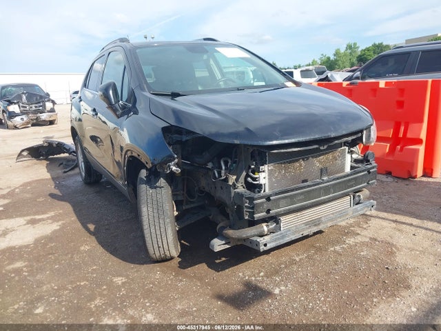 2019 CHEVROLET TRAX LT - 1