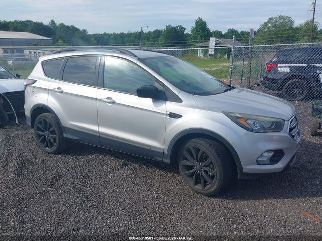 2017 FORD ESCAPE SE - 1