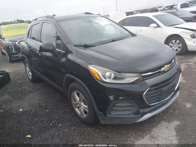 2017 CHEVROLET TRAX LT - 1