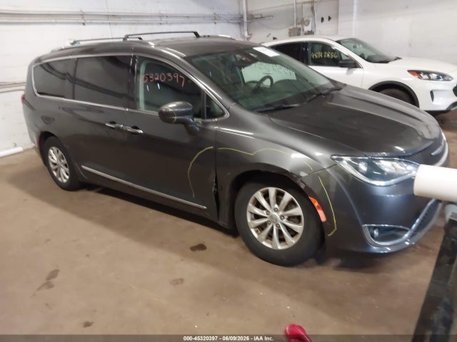 2018 CHRYSLER PACIFICA TOURING L - 1