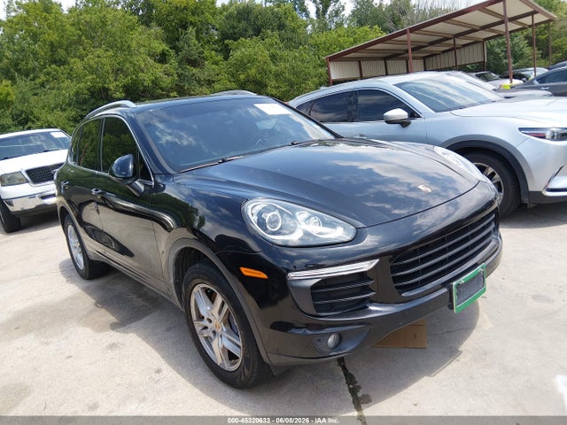 2016 PORSCHE CAYENNE - 1