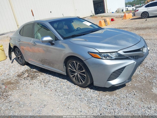 2020 TOYOTA CAMRY SE - 1