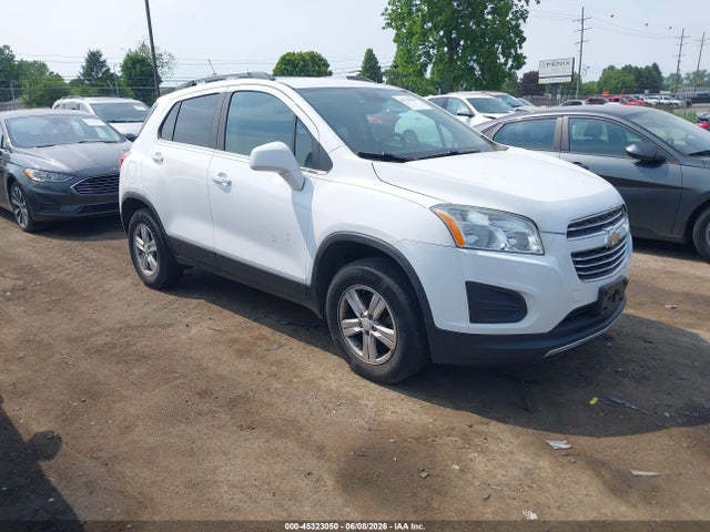 2016 CHEVROLET TRAX LT - 1