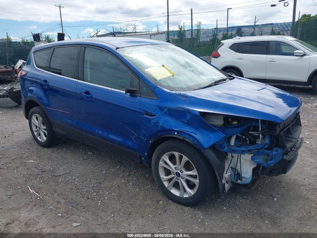 2017 FORD ESCAPE SE - 1
